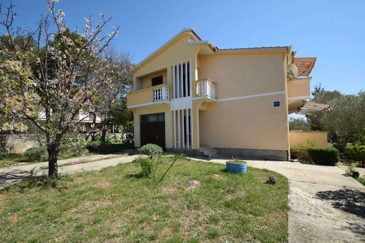 Apartments Ivan Starigrad Paklenica