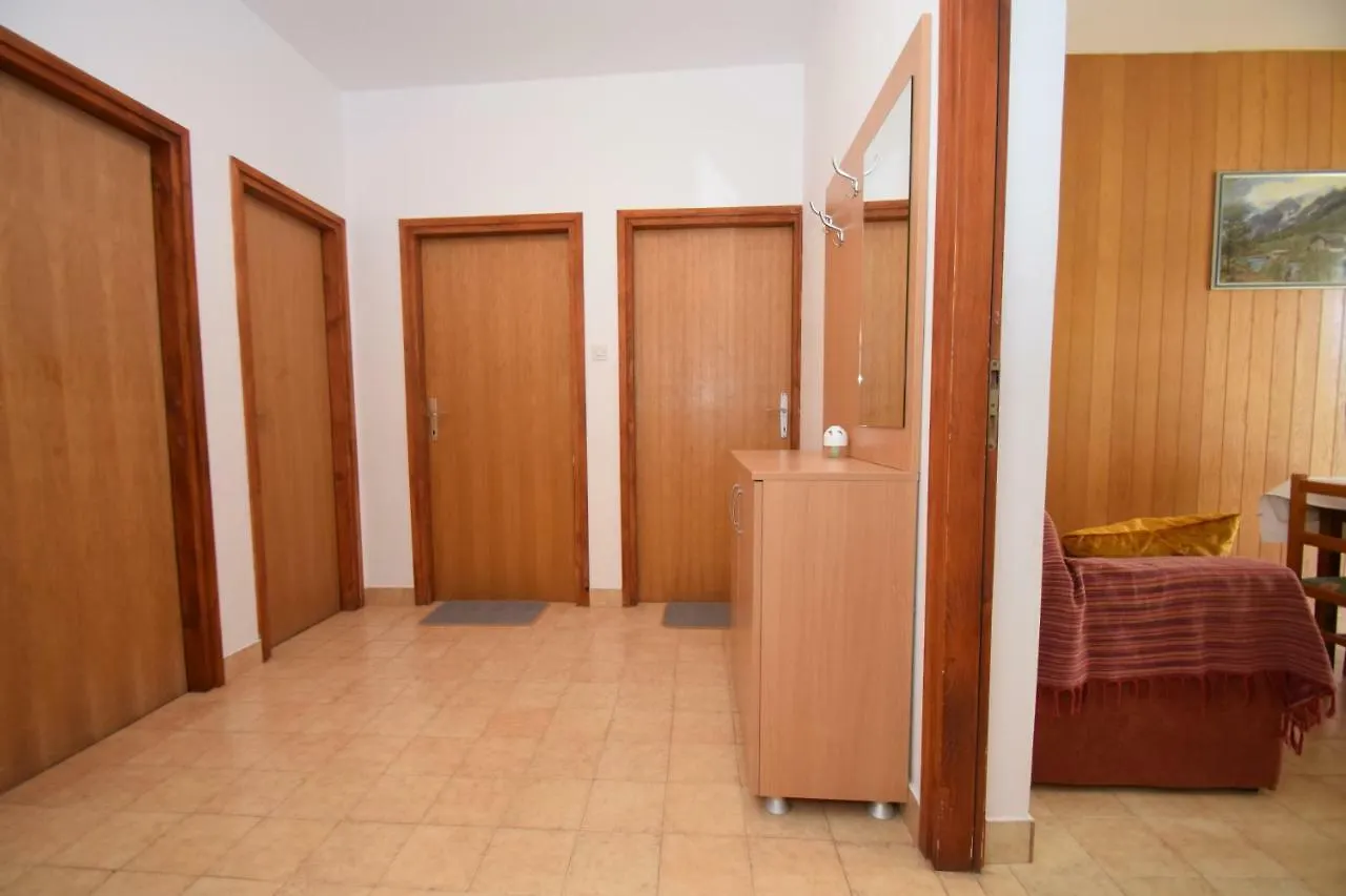 Apartments Ivan Starigrad Paklenica Croatie