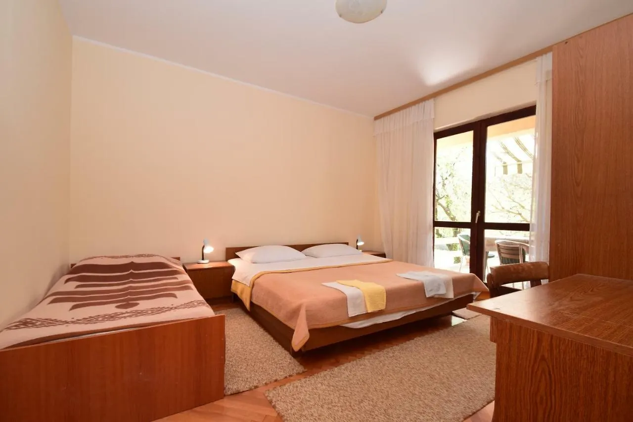 Apartments Ivan Starigrad Paklenica