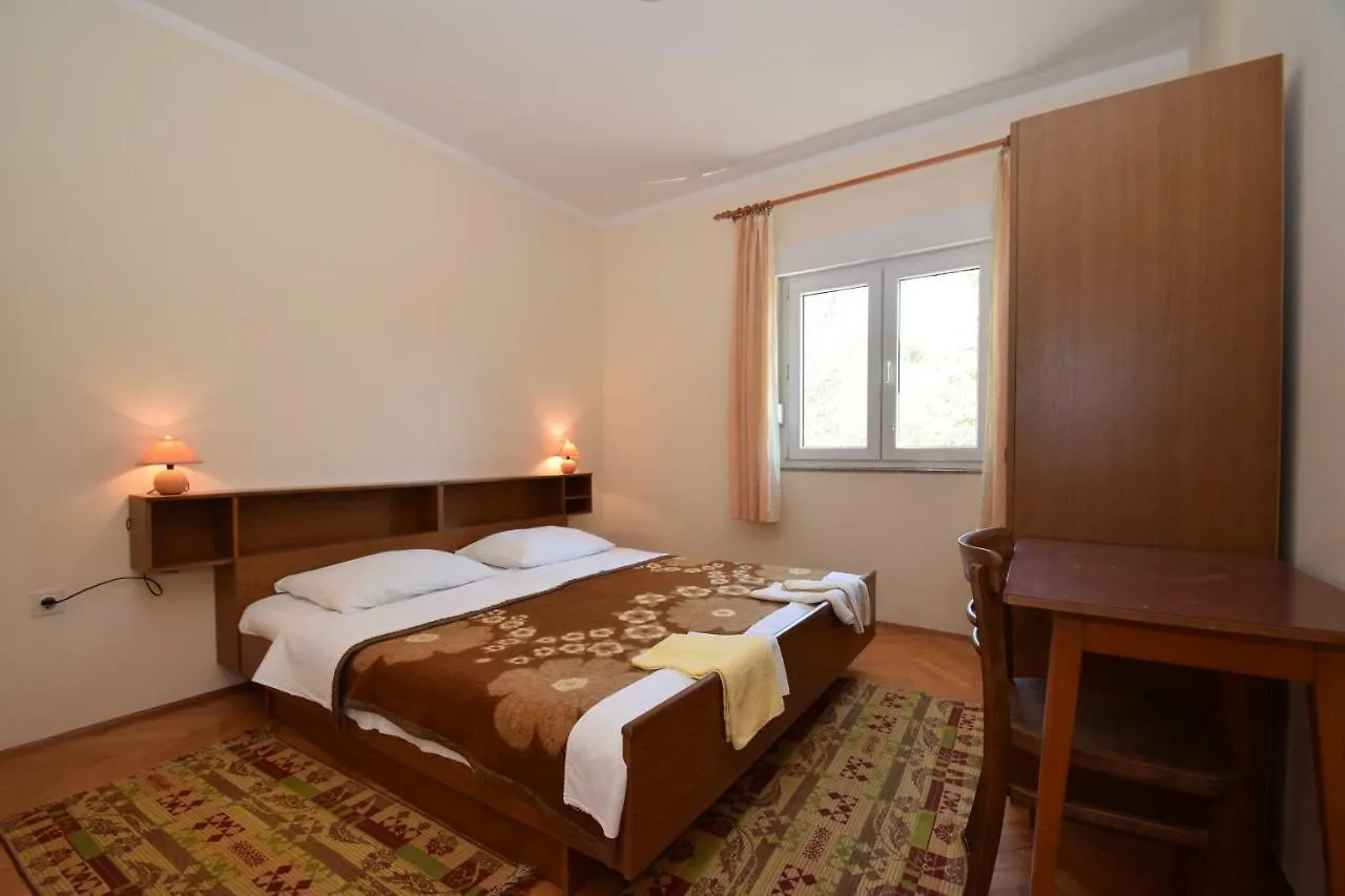 Apartments Ivan Starigrad Paklenica