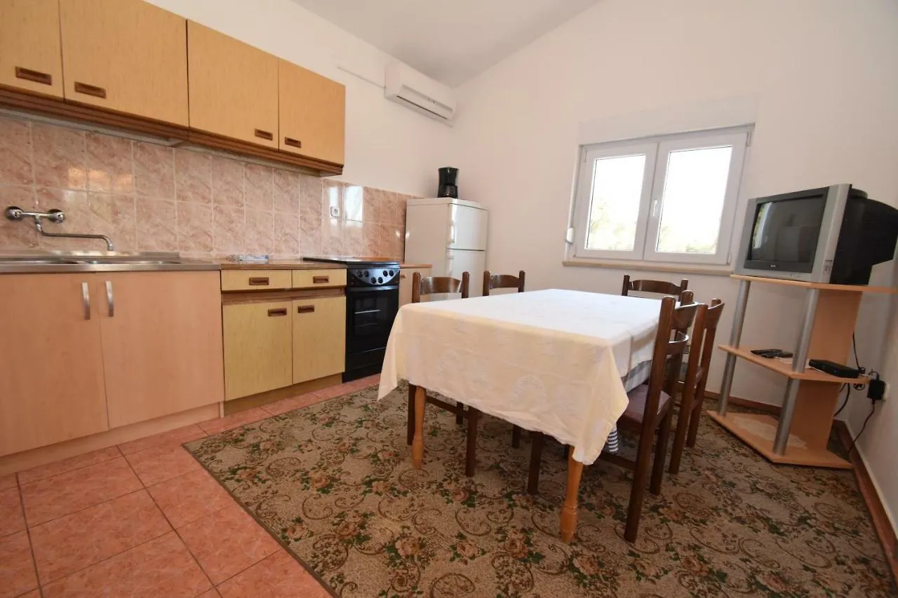 Apartments Ivan Starigrad Paklenica